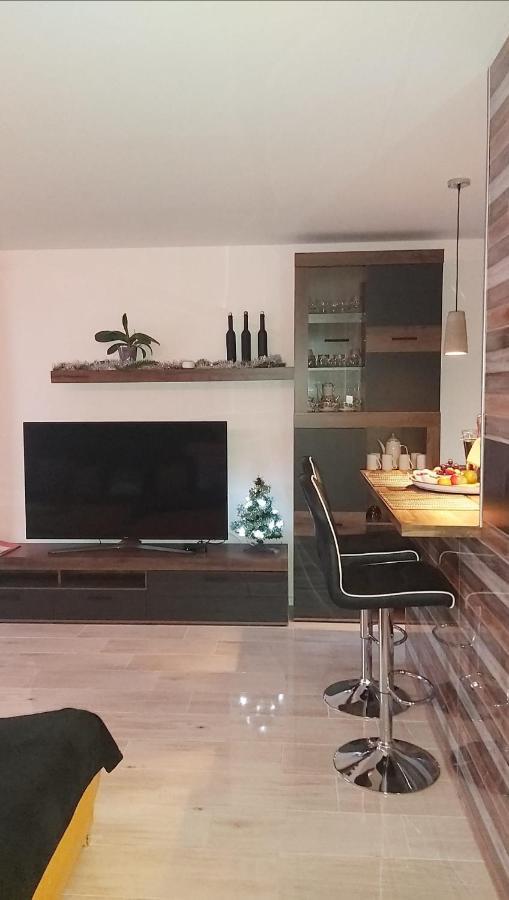 Apartman Navrchu Brezno Exterior foto